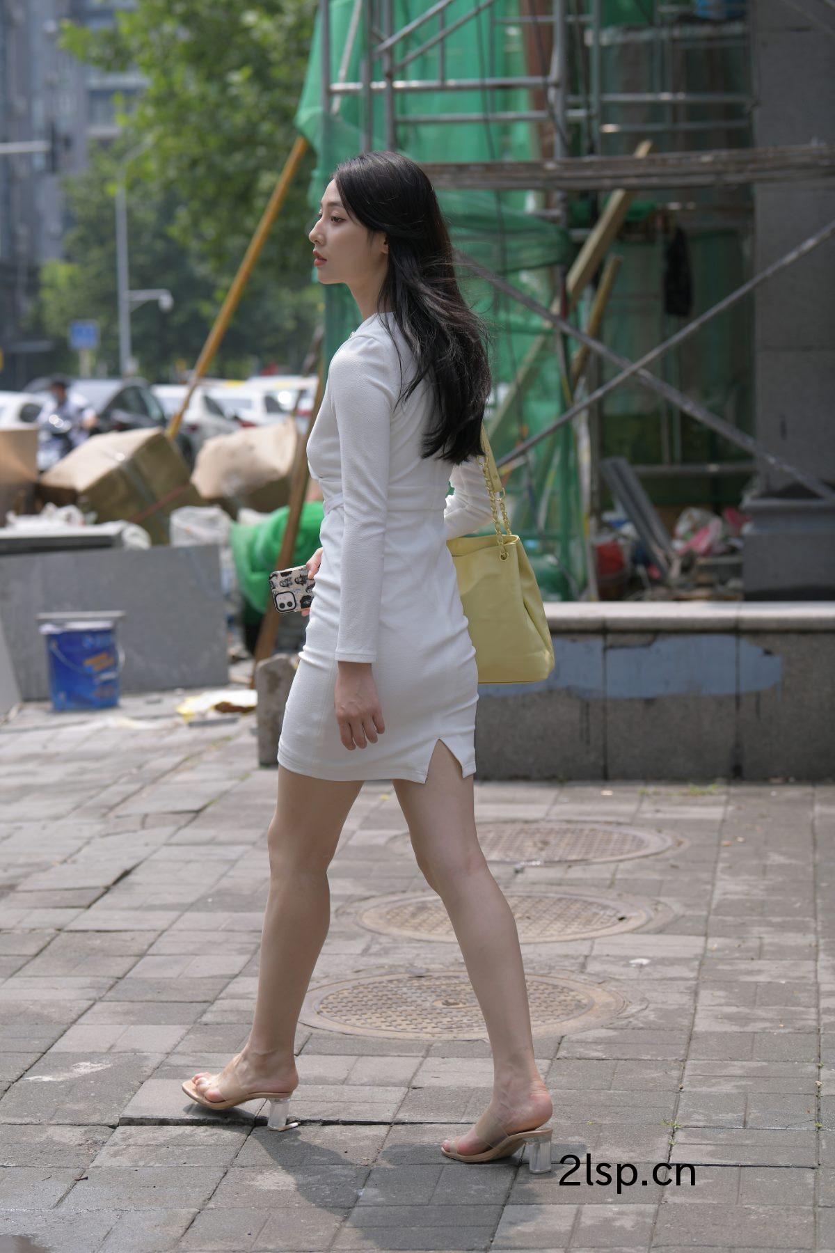 MoJing魔镜街拍No.137StreetphotoofbeautyinwhiteuniformA街拍之白色制服美女-A