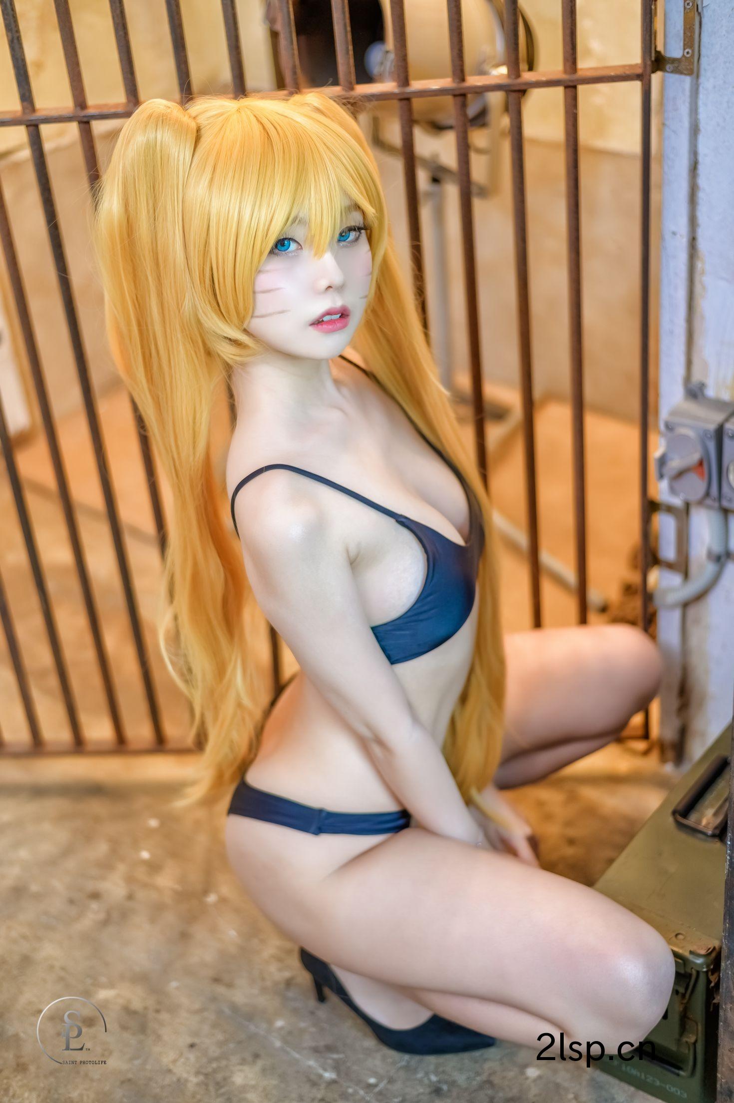 Webpictorial-Naruto-Erotic-transformation