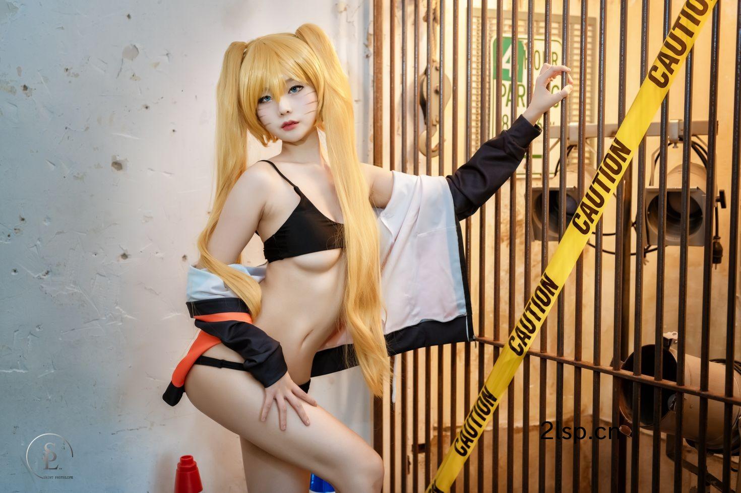 Webpictorial-Naruto-Erotic-transformation