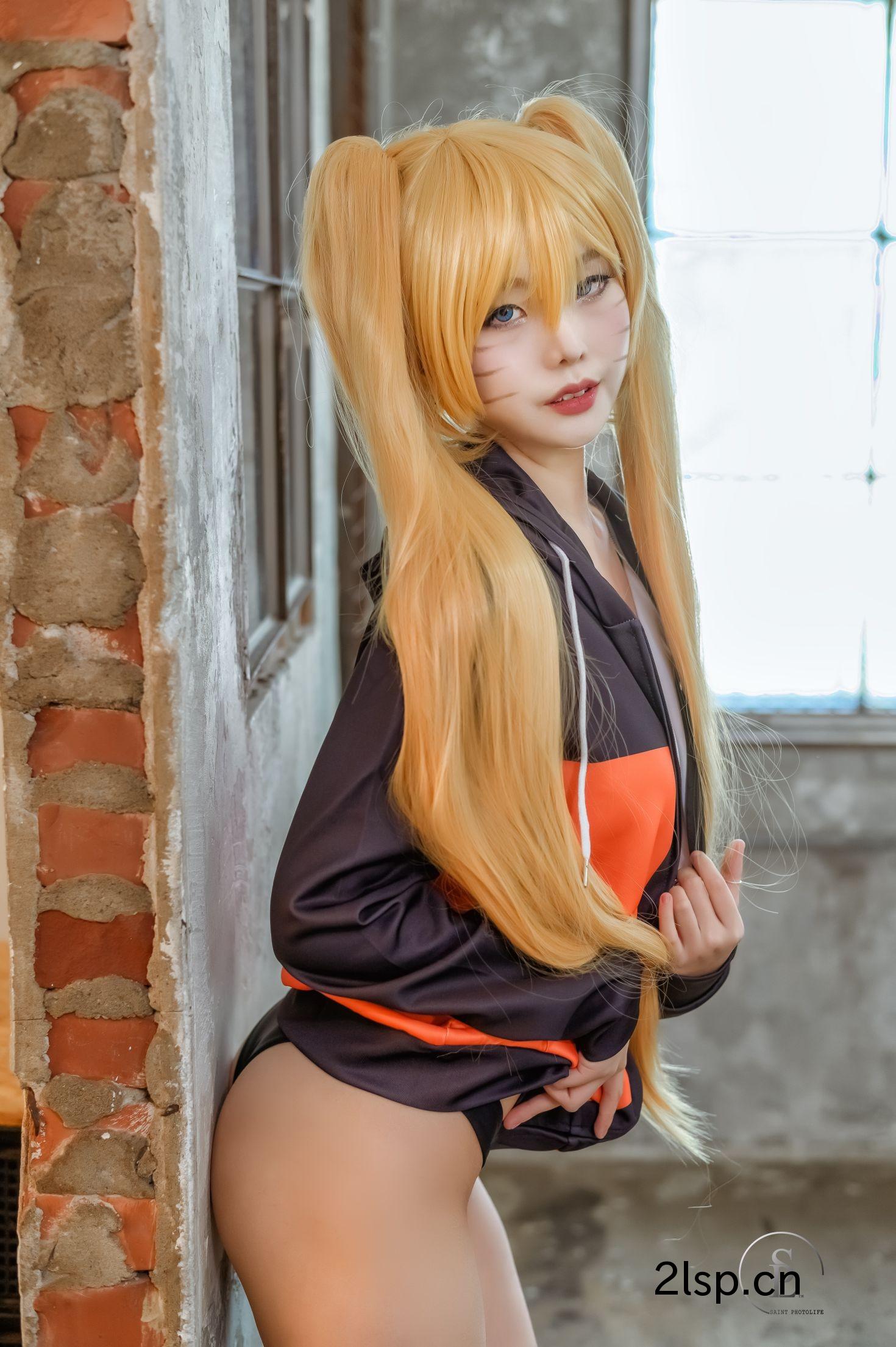 Webpictorial-Naruto-Erotic-transformation