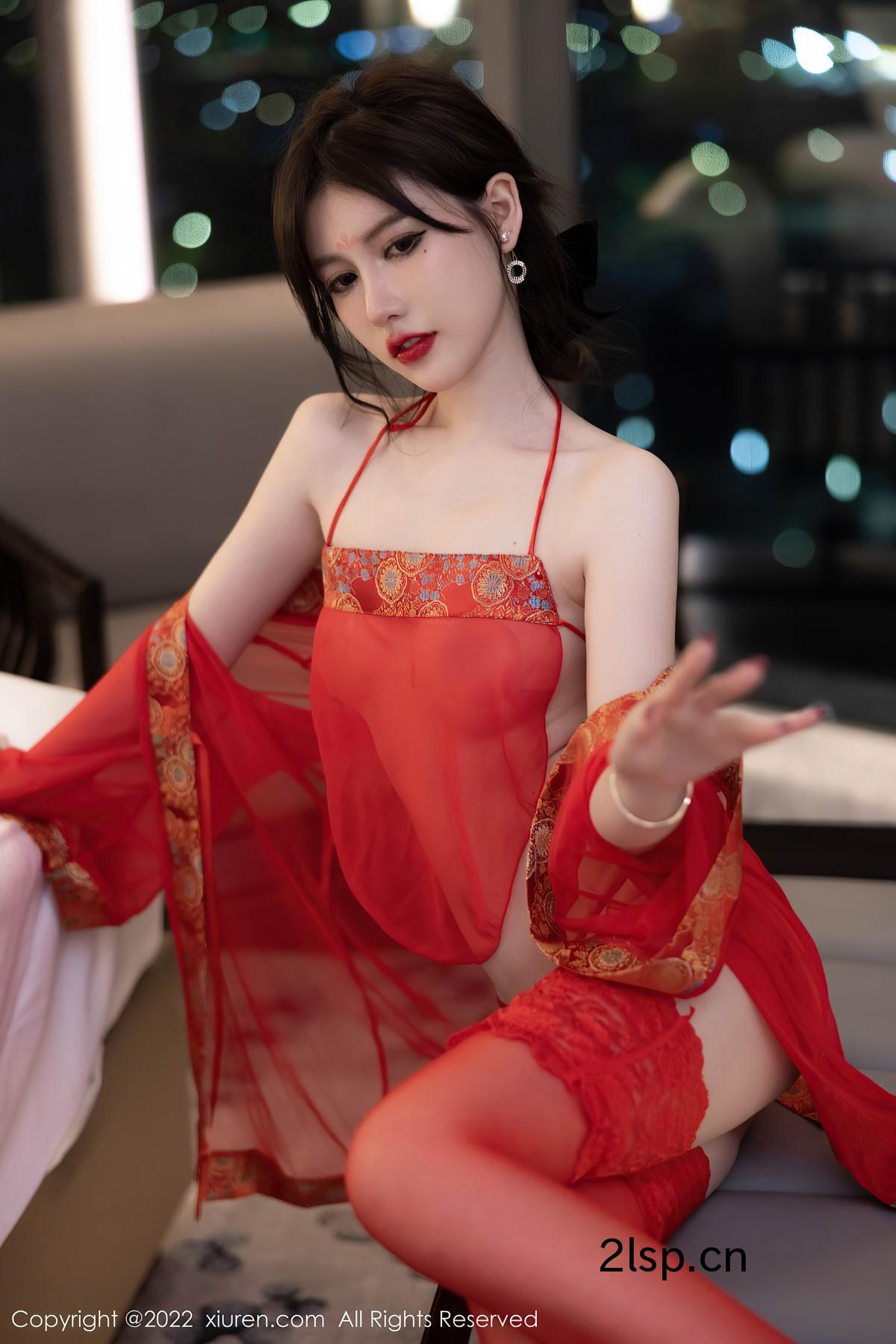 XiuRen秀人网-No.5619-Mei-Tao-Jiang美桃酱