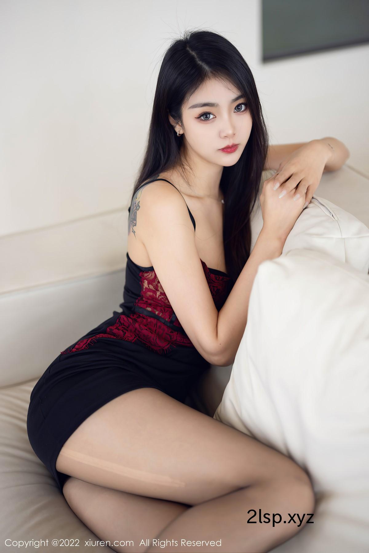 XiuRen秀人网-No.5769-Vicky可樂Vicky