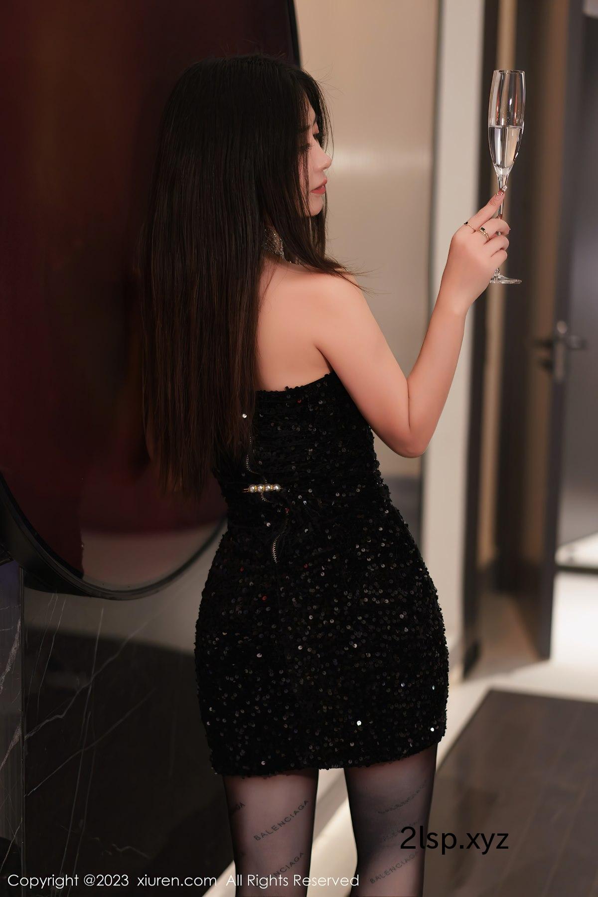 XiuRen秀人网-No.6244-Laura-A-JiaoXiuRen秀人网-No.6244-Laura-A-Jiao