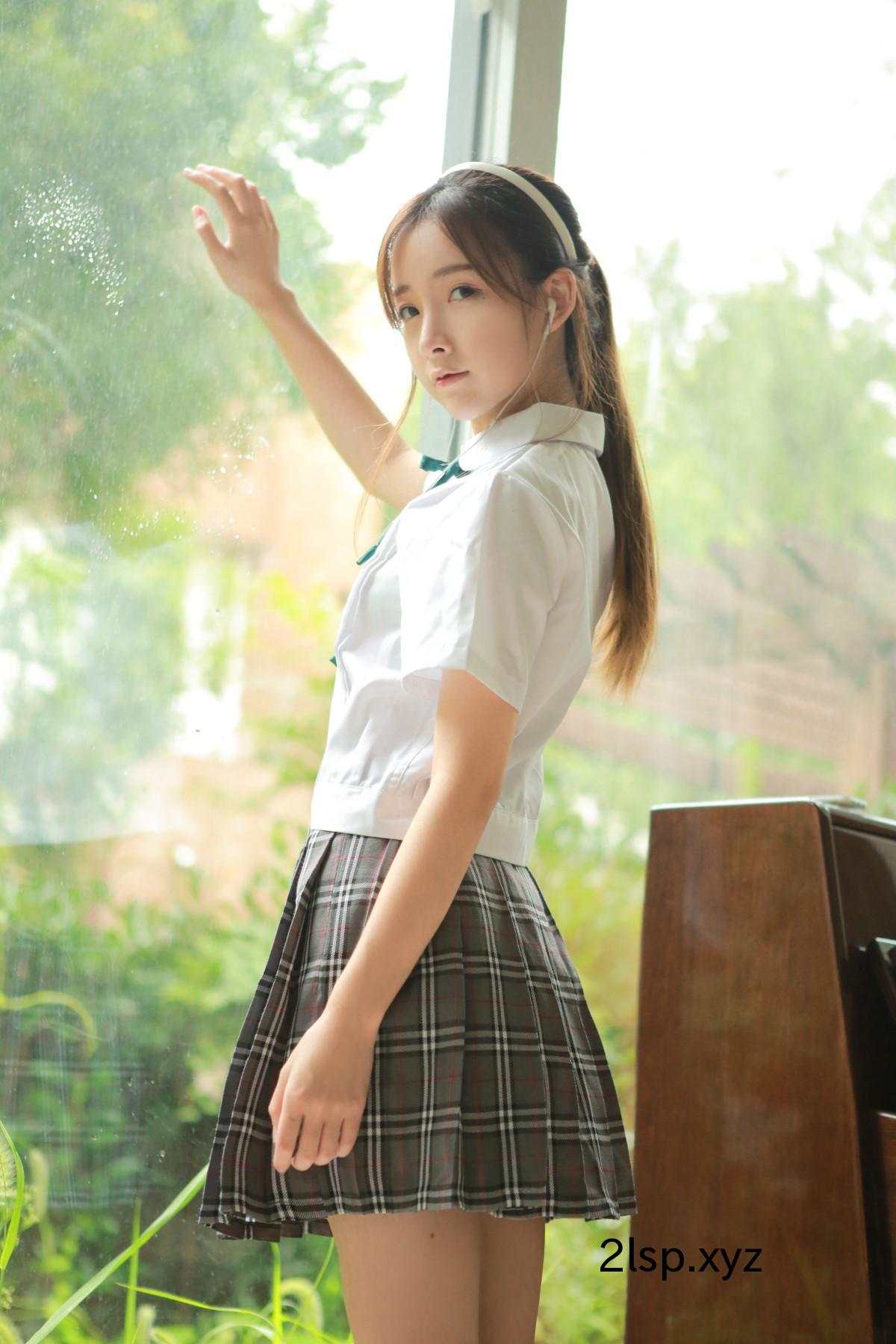 YiTuYu艺图语-Vol.1677-SNH48-Xu-Shi-QiYiTuYu艺图语-Vol.1677-SNH48-Xu-Shi-Qi