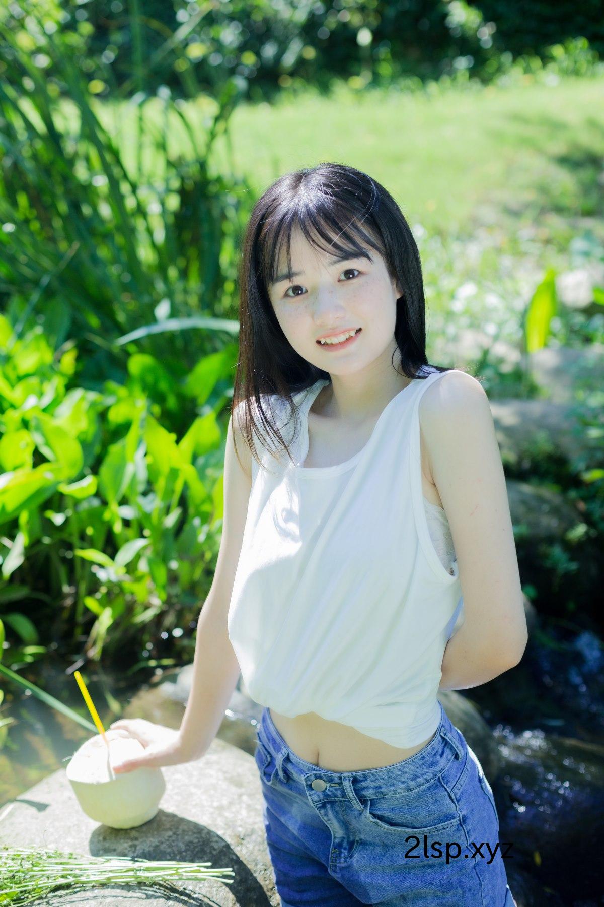 YiTuYu艺图语-Vol.2239-Xiao-Yi-Mei-Mei-Cute小怡妹妹cute