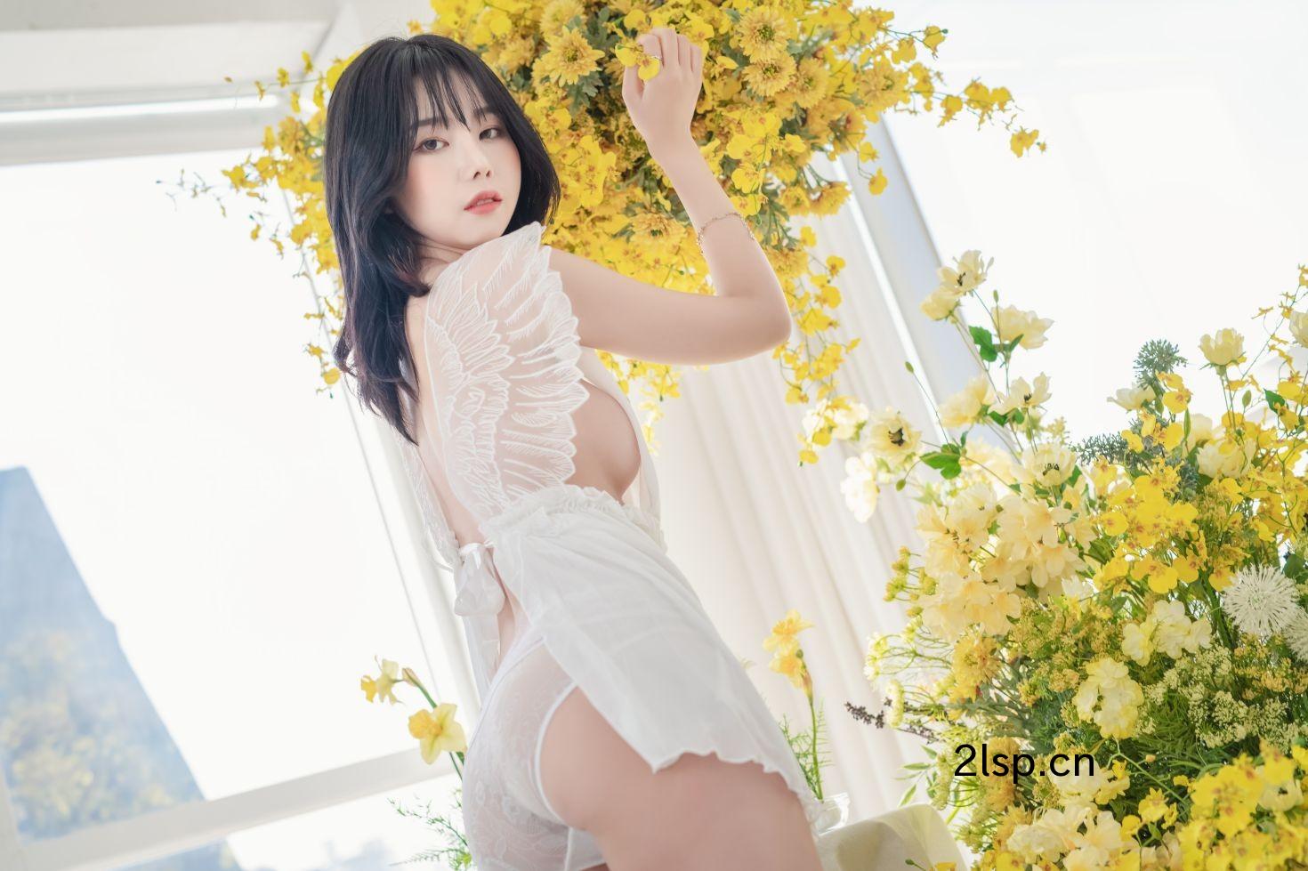 Yuna-Webpictorial-Flowers