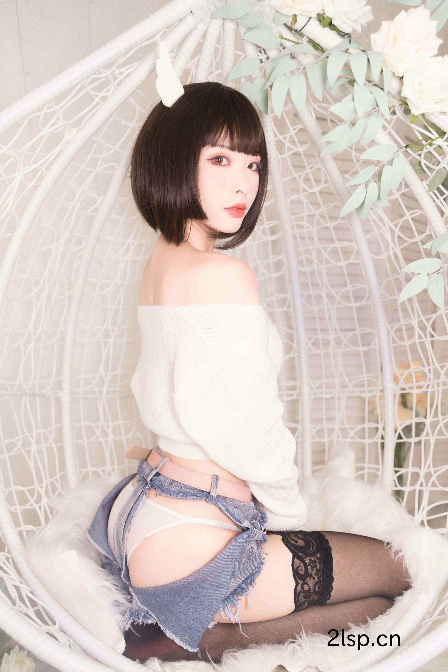 清水由乃-白色毛衣