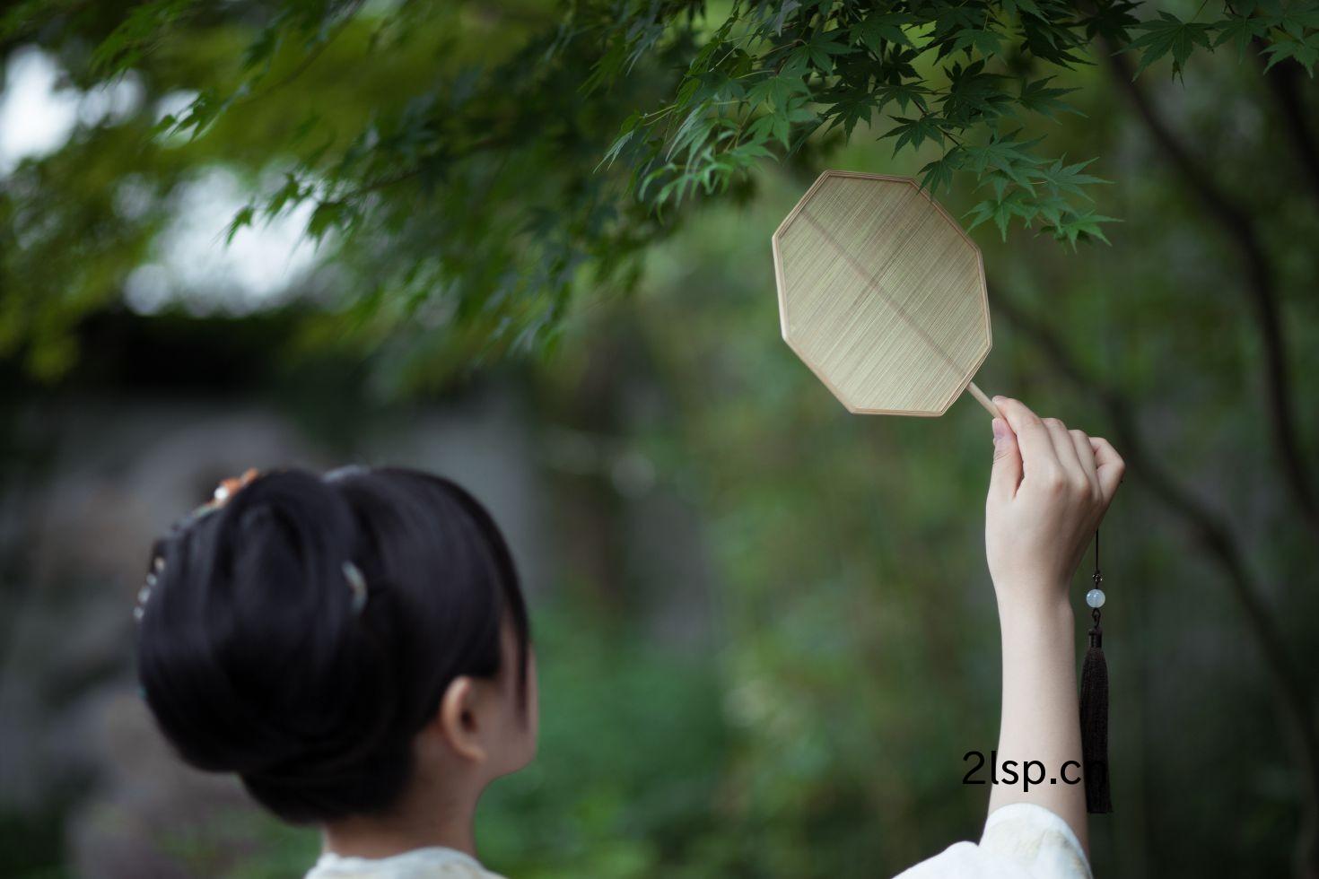 艺图语浮生万千水月镜花